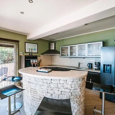 Marid Apartment
