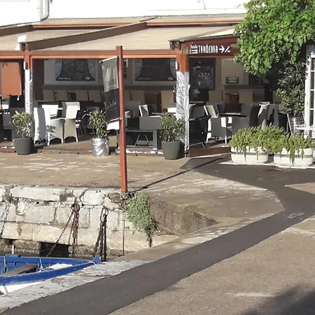 アパート Marid *